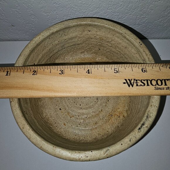 Beautiful Handmade Cream Colored Pottery Bowl 5.5 x 2" Signed - Picture 6 of 9